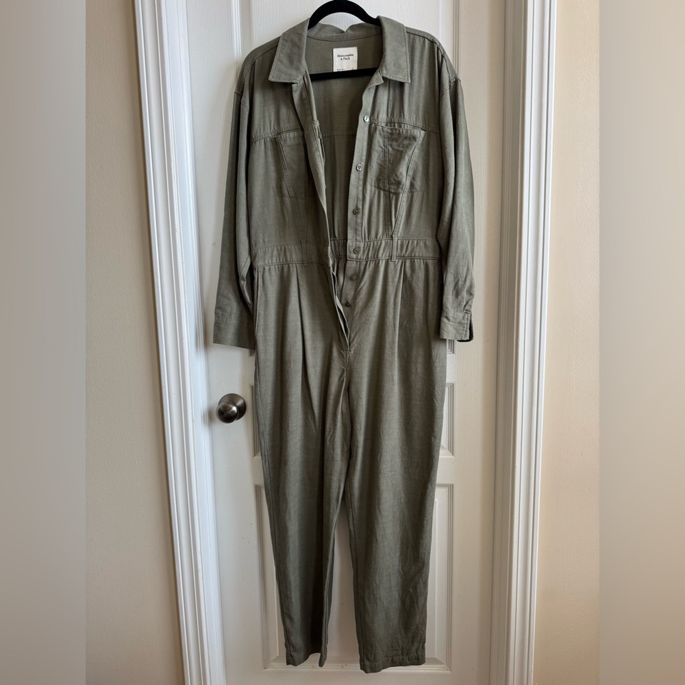 Abercrombie green utility jumpsuit L